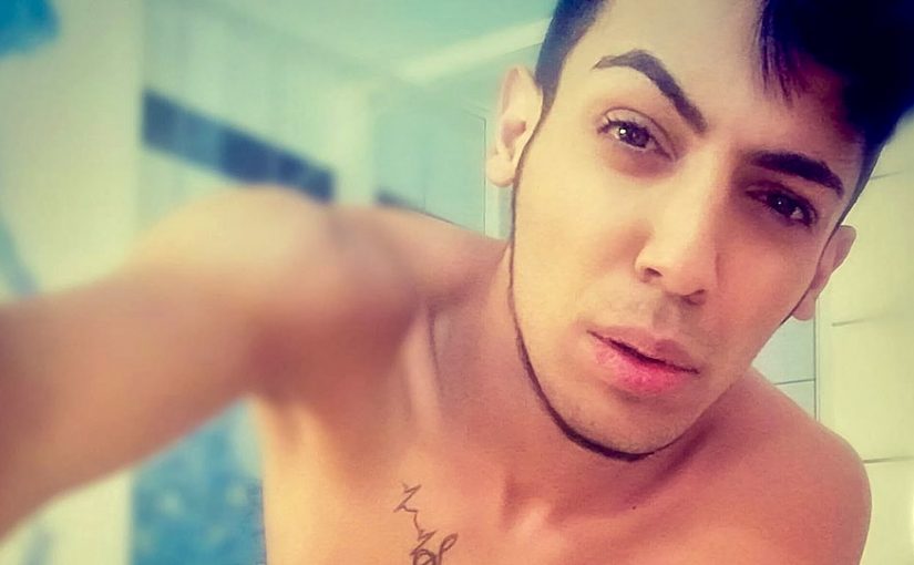 Hole Play With A Hot Boy – Alexander Suares